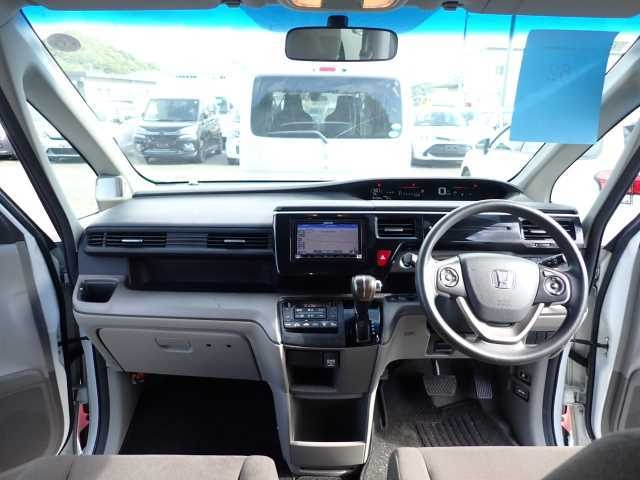 HONDA STEP WAGON 2016