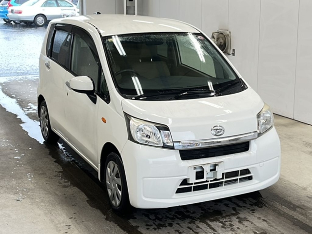 DAIHATSU MOVE 2014