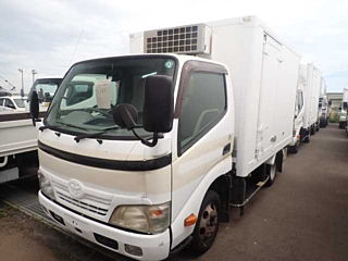 TOYOTA DYNA 2010