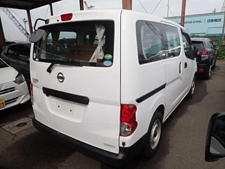 NISSAN NV200 2018