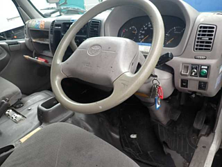 TOYOTA DYNA 2009