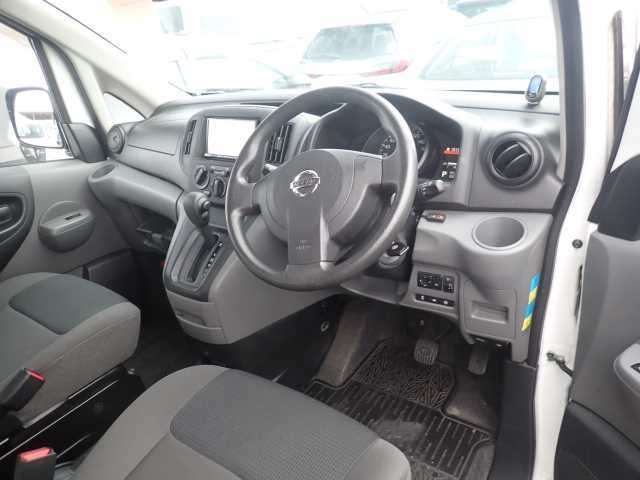 NISSAN NV200 2020