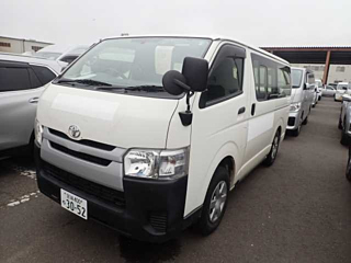 TOYOTA REGIUS ACE VAN 2017