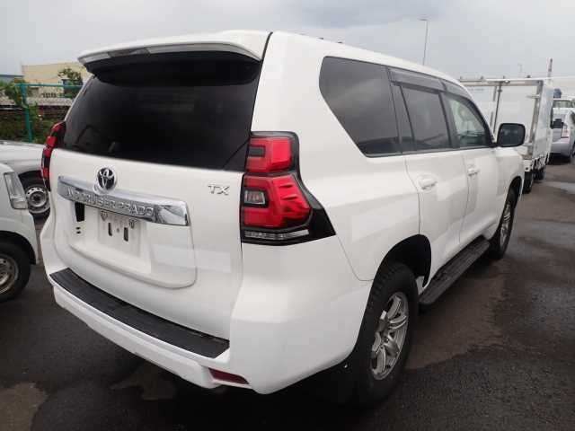 TOYOTA LAND CRUISER PRADO 2020