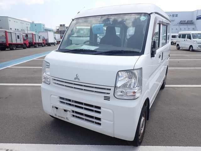 MITSUBISHI MINICAB VAN 2018