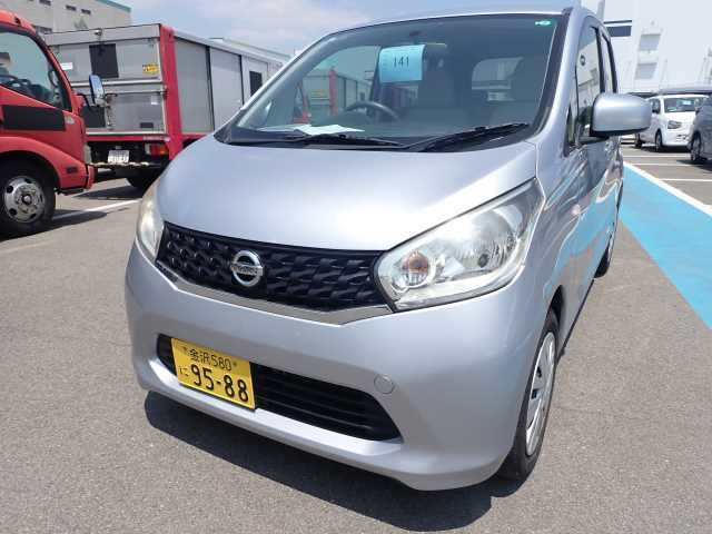 NISSAN DAYZ 2015