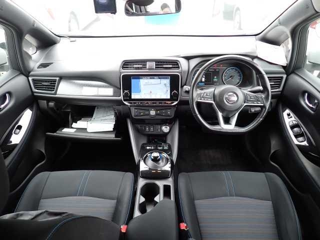 NISSAN LEAF 2020