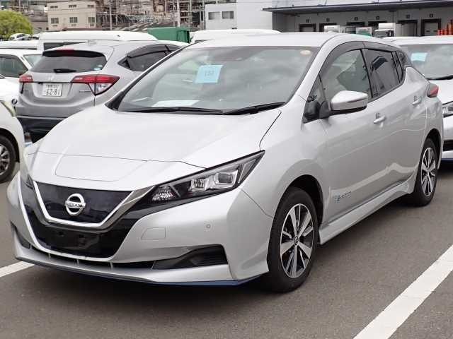 NISSAN LEAF 2020