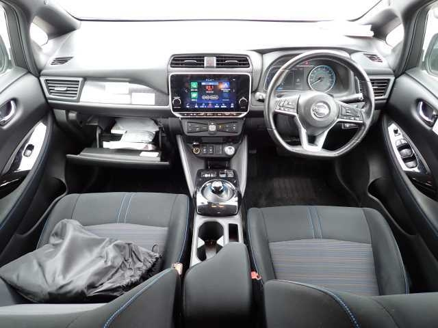 NISSAN LEAF 2020