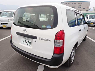 TOYOTA PROBOX 2017