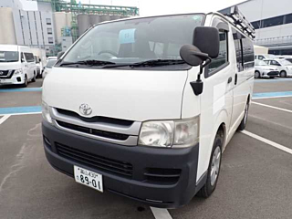 TOYOTA HIACE VAN 2010