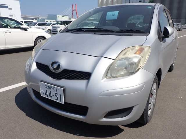 TOYOTA VITZ 2010