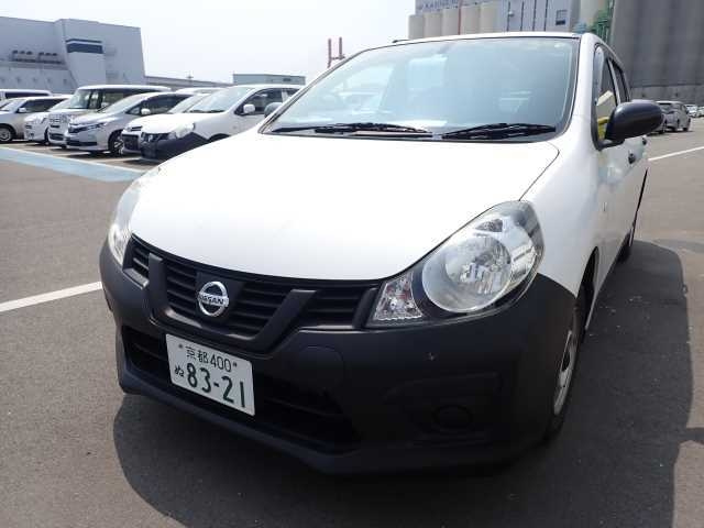 NISSAN AD 2018