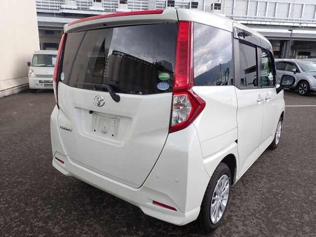 TOYOTA ROOMY 2020