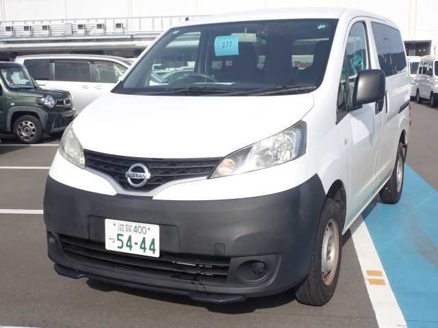 NISSAN NV200 2019