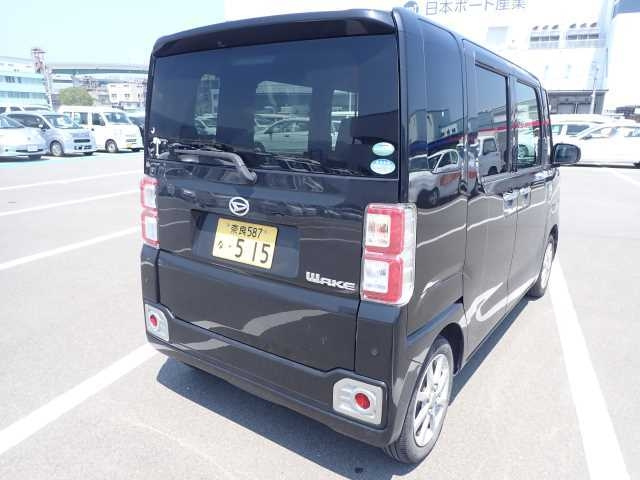 DAIHATSU WAKE 2016