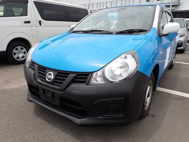 NISSAN AD 2020