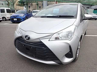 TOYOTA VITZ 2019
