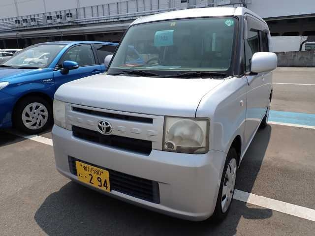 TOYOTA PIXIS SPACE 2012