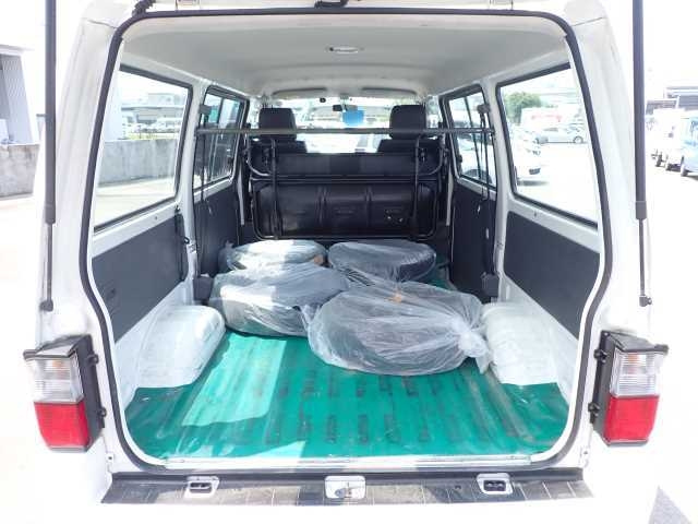 MAZDA BONGO VAN 2017