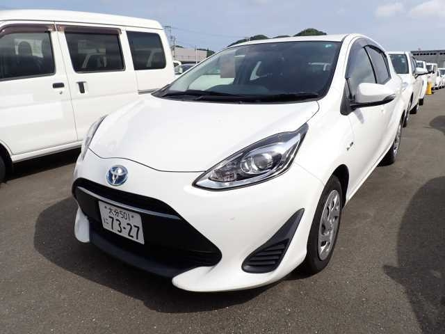 TOYOTA AQUA 2018