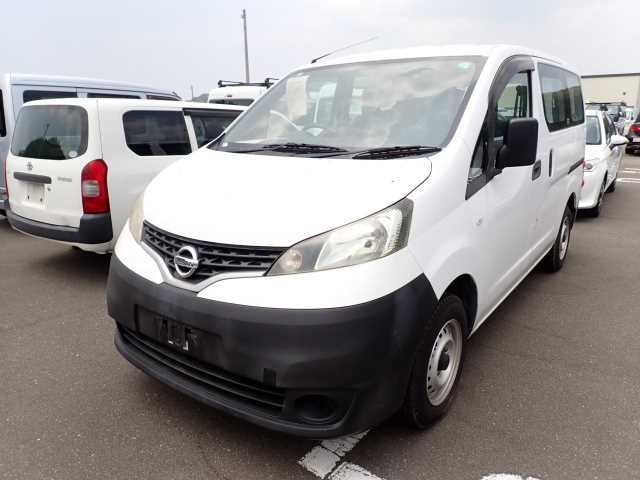 NISSAN NV200 2018