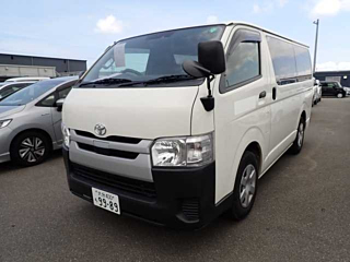 TOYOTA HIACE VAN 2020