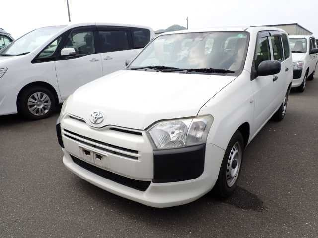 TOYOTA SUCCEED 2017