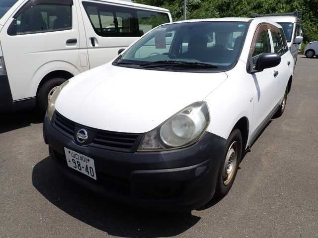 NISSAN AD 2008