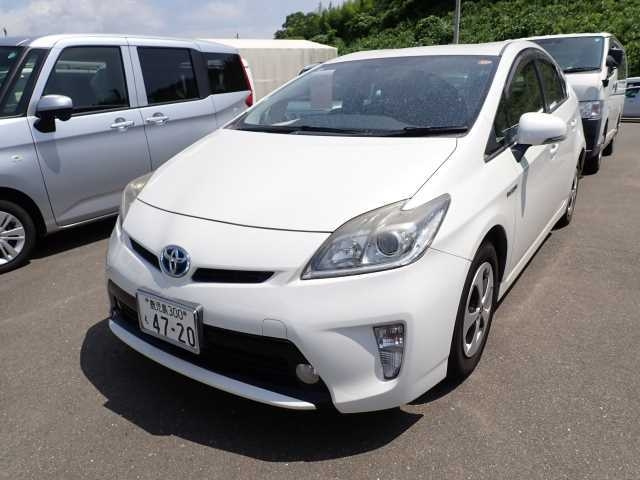 TOYOTA PRIUS 2014
