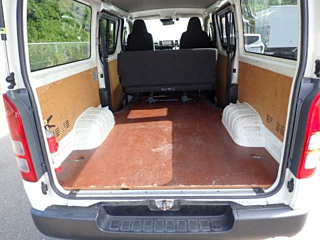 TOYOTA HIACE VAN 2020