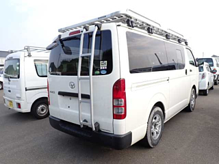 TOYOTA HIACE VAN 2020