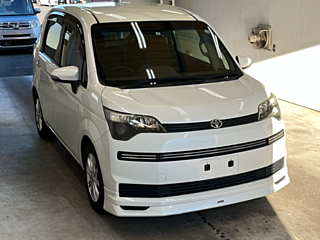 TOYOTA SPADE 2013