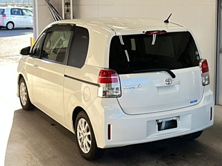 TOYOTA SPADE 2013