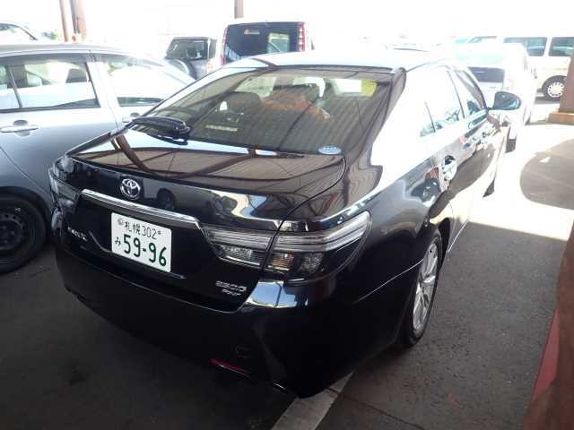 TOYOTA MARK X 2017