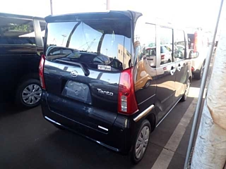 DAIHATSU TANTO 2021