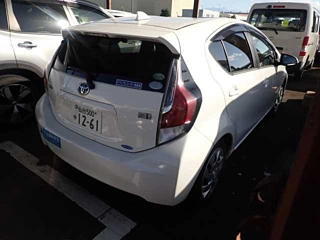 TOYOTA AQUA 2015