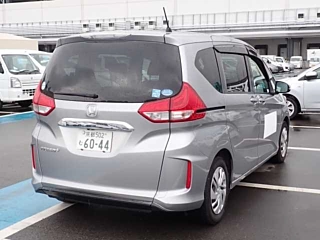 HONDA FREED 2018