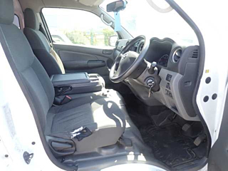 NISSAN CARAVAN VAN 2020