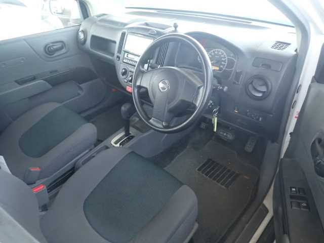 NISSAN AD 2014