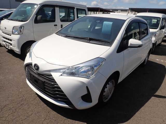 TOYOTA VITZ 2020