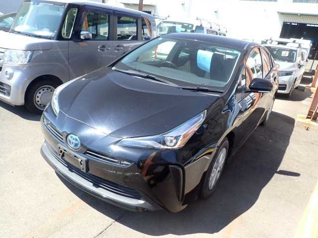TOYOTA PRIUS 2021