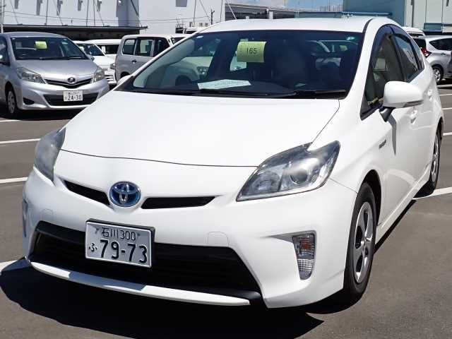 TOYOTA PRIUS 2012