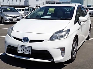 TOYOTA PRIUS 2012