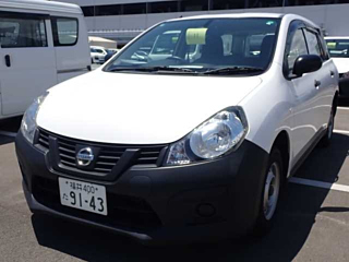 NISSAN AD 2019