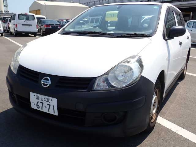 NISSAN AD 2015