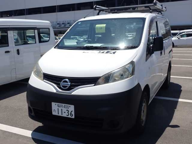 NISSAN NV200 2015