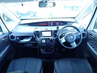 MAZDA BIANTE 2015