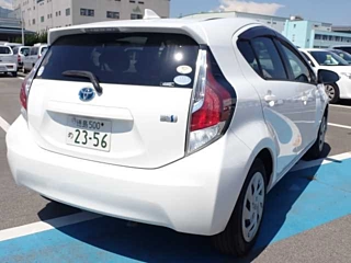 TOYOTA AQUA 2016