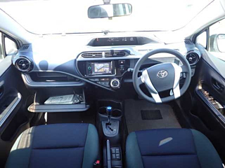 TOYOTA AQUA 2016
